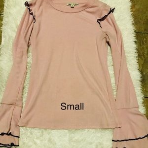 Pink long sleeve knitted blouse